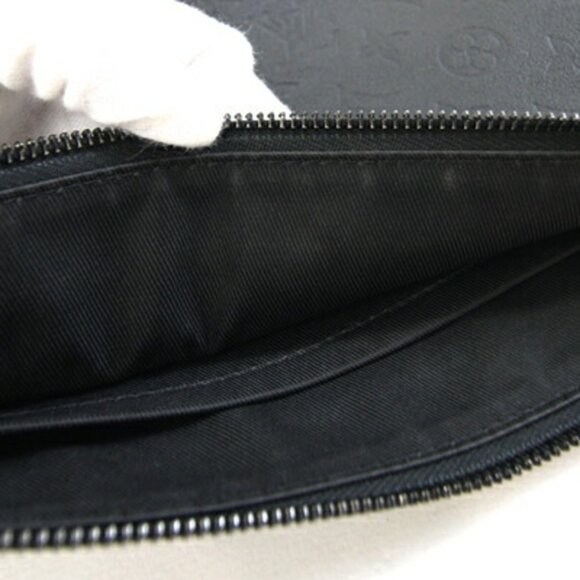 LOUIS VUITTON Black Monogram Pouch - Picture 8 of 9
